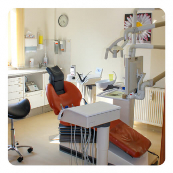 Behandlungszimmer von Dr. Irene Petzold